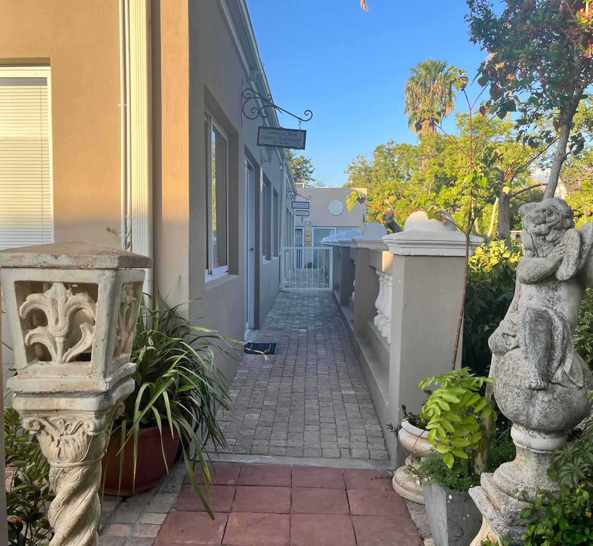 Somerset West Garden Apartments 2 Esterno foto